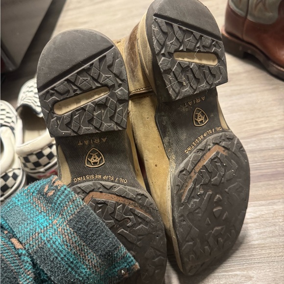 Ariat Tan Leather Western Boots - Picture 3 of 3